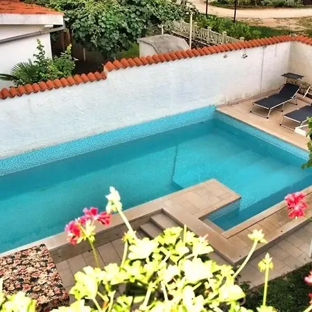 Appartement With Swimming Pool Valbandon, - 7257 Fažana