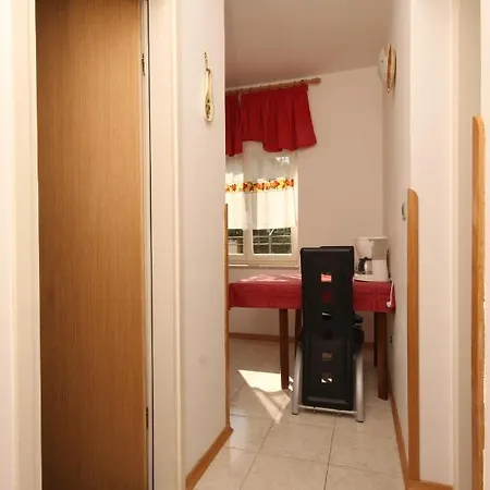 Appartement With Swimming Pool Valbandon, - 7257