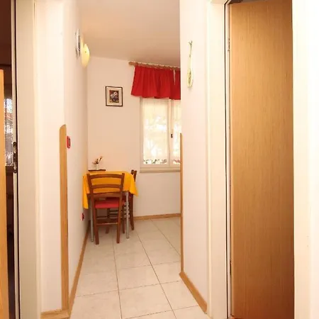 With Swimming Pool Valbandon, - 7257 Appartement *