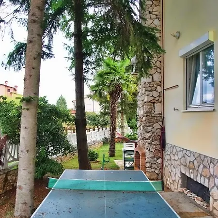 With Swimming Pool Valbandon, - 7257 *